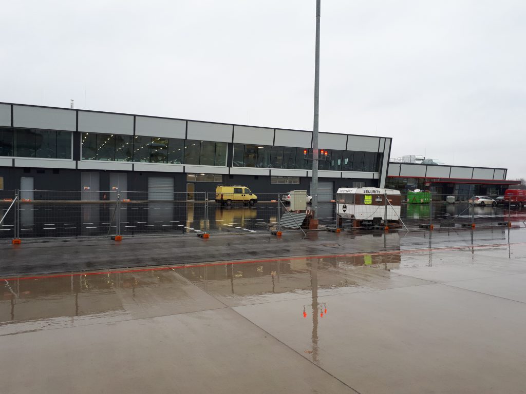 Nový terminál letiště Pardubice se bude otevírat v lednu 2018