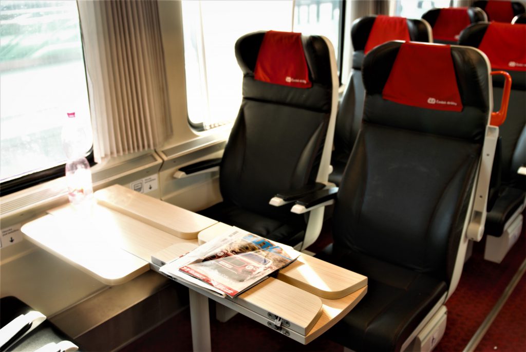 First class seats and table (ČD type Ampz coach)